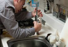 The Benefits of Hiring a Licensed and Insured Plumbing Service