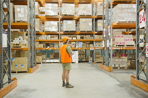 How to Implement a Lean Six Sigma Program in Your Warehouse